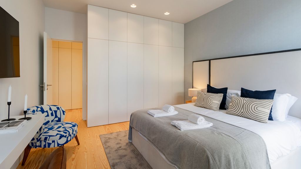 Almada 551 - 2.1 l Modern Haven by LovelyStay