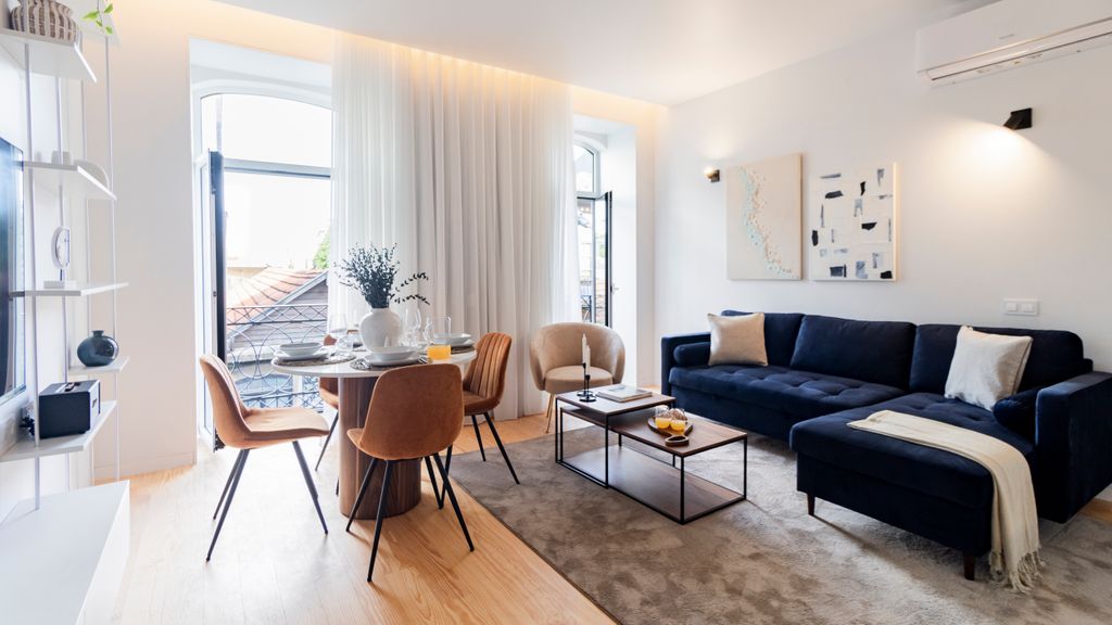 Almada 551 - 2.1 l Modern Haven by LovelyStay