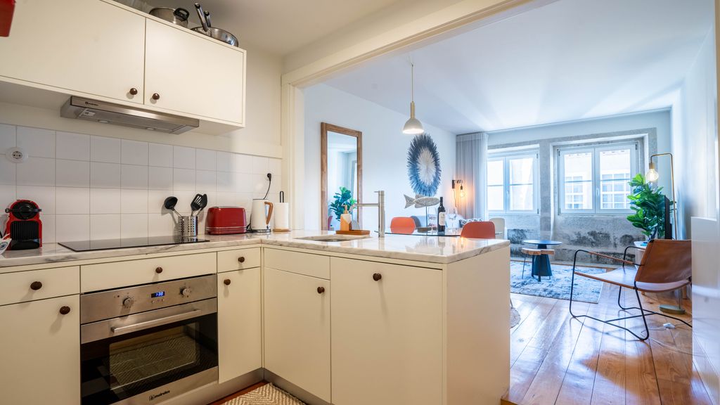 Historical Downtown Retreat Duplex by LovelyStay