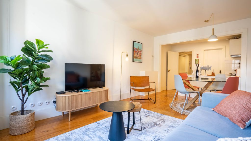 Historical Downtown Retreat Duplex by LovelyStay