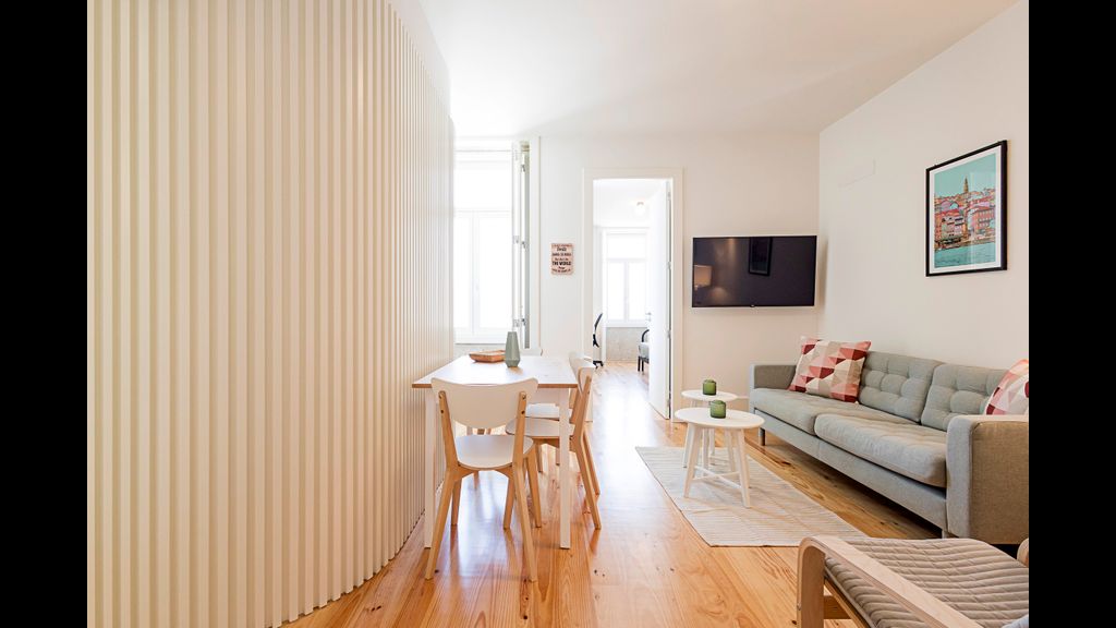 Cozy and Homely Getaway by LovelyStay