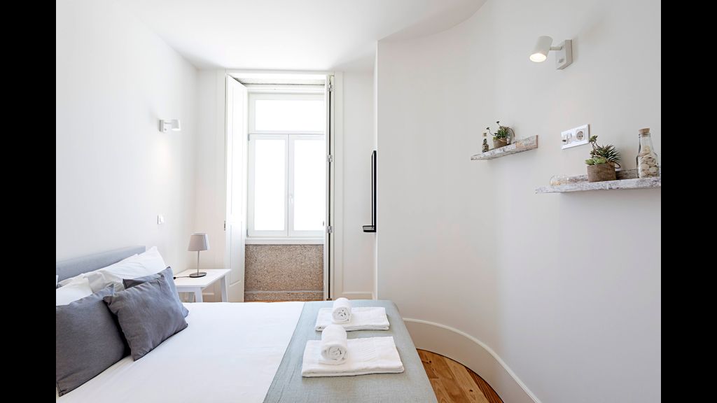 Cozy and Homely Getaway by LovelyStay