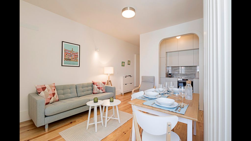 Cozy and Homely Getaway by LovelyStay