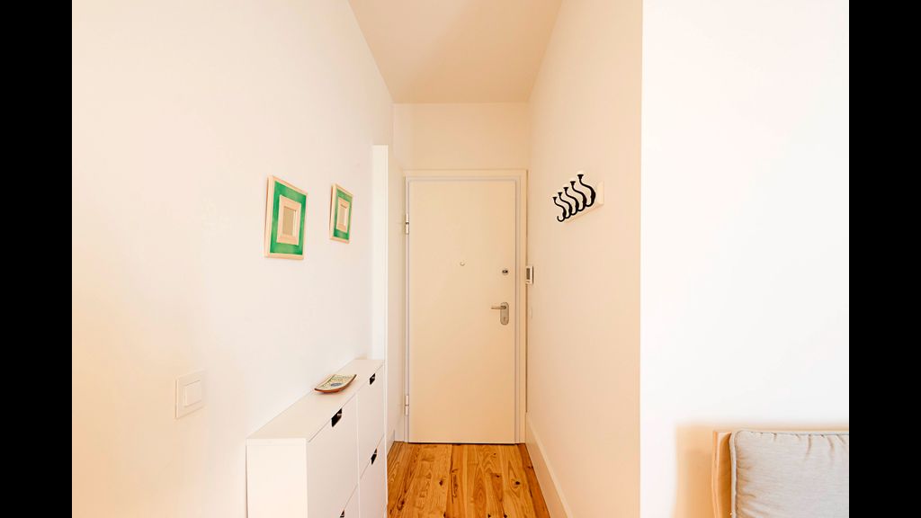Cozy and Homely Getaway by LovelyStay