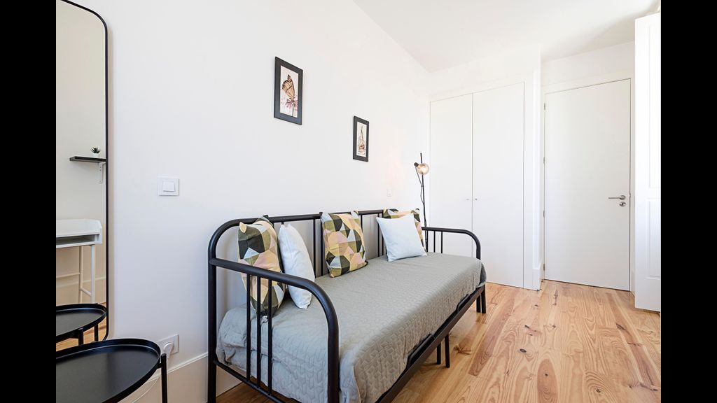 Cozy and Homely Getaway by LovelyStay