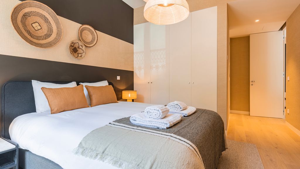 Liberdade Elegance W/Rooftop Pool by LovelyStay