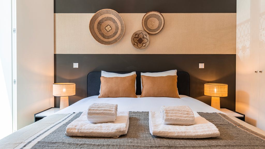 Liberdade Elegance W/Rooftop Pool by LovelyStay