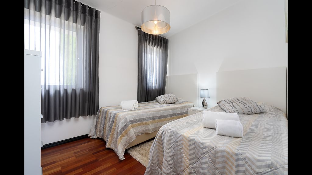 Deluxe 4BDR House W/ Pool by LovelyStay