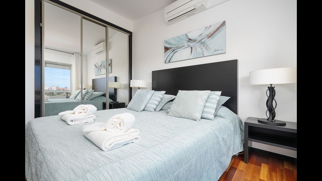 Deluxe 4BDR House W/ Pool by LovelyStay