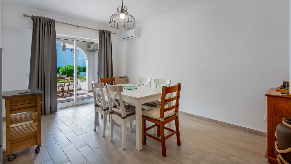 1 BDR Vilamoura Escape W/ Patio by LovelyStay