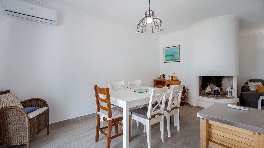 1 BDR Vilamoura Escape W/ Patio by LovelyStay