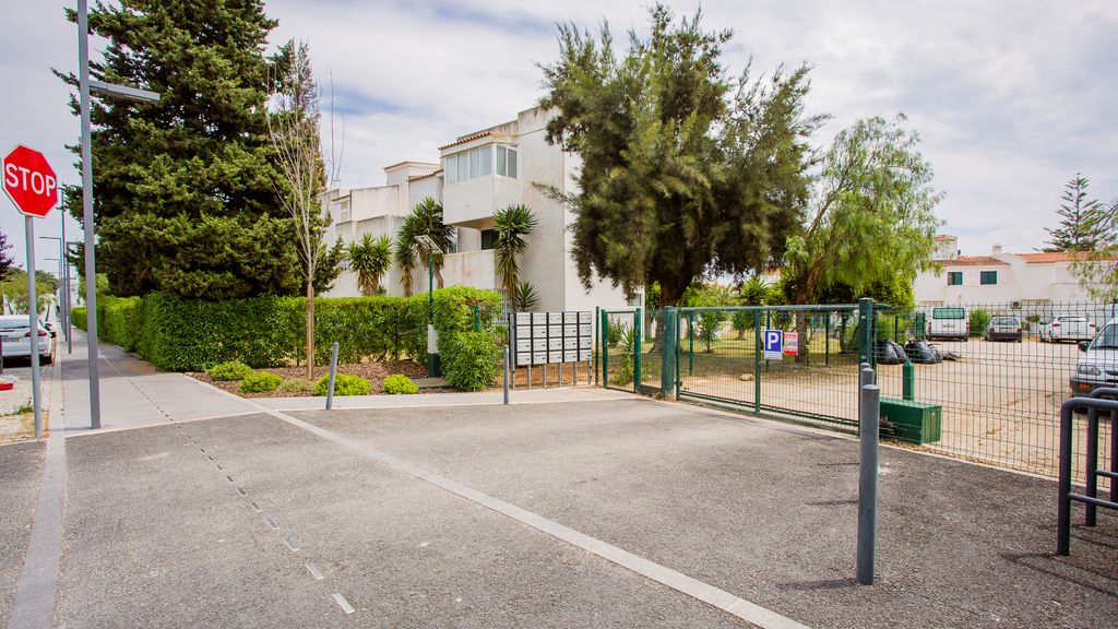 2 BDR Vilamoura Escape W/ Balcony by LovelyStay