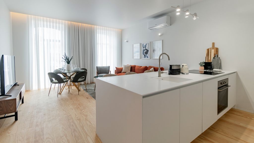 Almada 551 - 3.1 l Luxury Living by LovelyStay