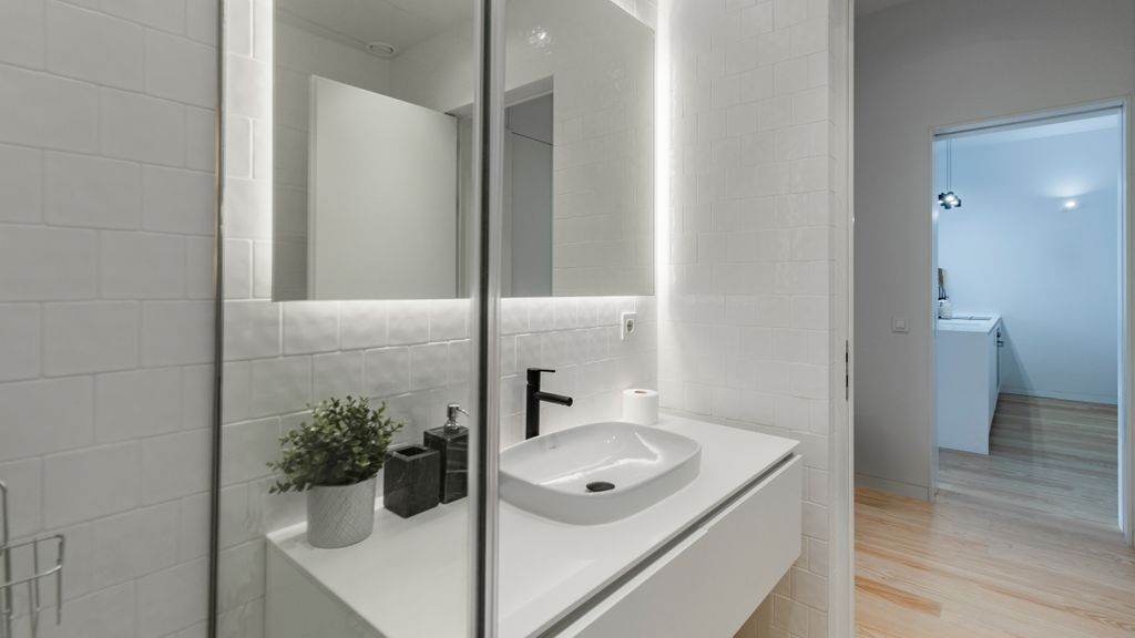 Almada 551 - 1.1 l Stylish Getaway by LovelyStay