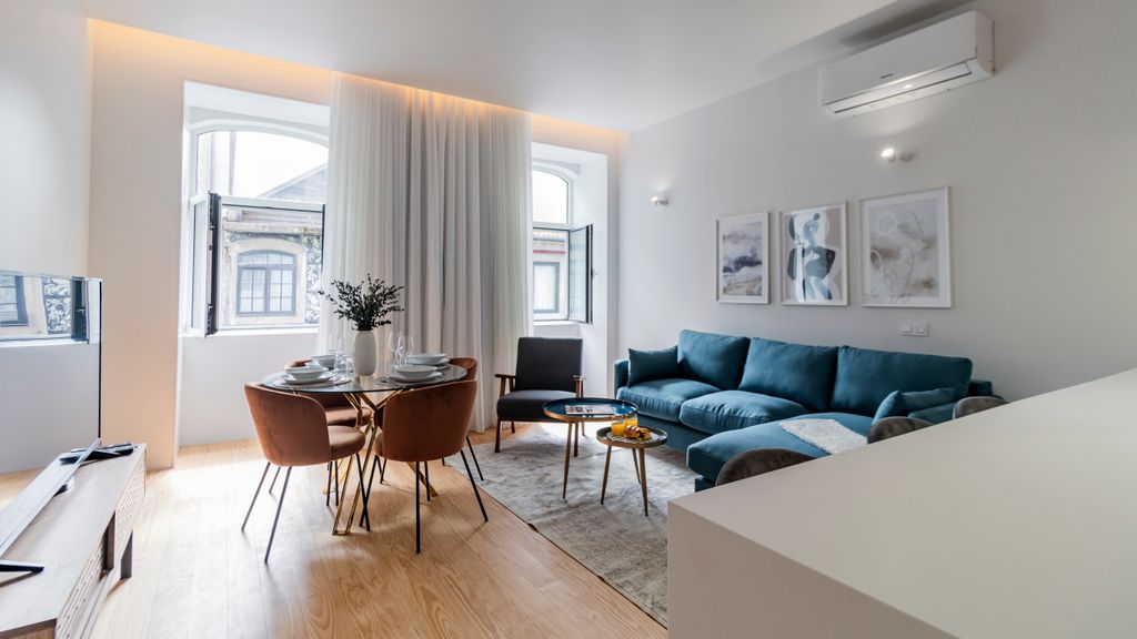 Almada 551 - 1.1 l Stylish Getaway by LovelyStay