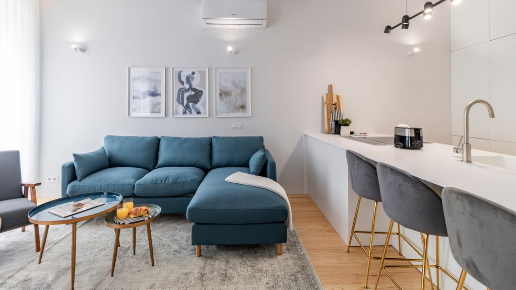 Almada 551 - 1.1 l Stylish Getaway by LovelyStay