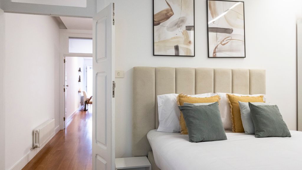Fábrica Three-Story Charm by LovelyStay