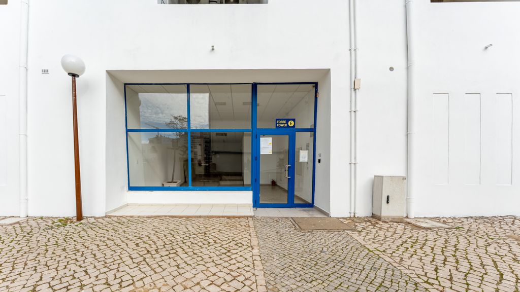 Praia da Rocha Apartment by LovelyStay