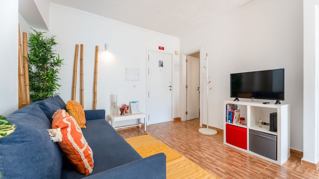 Praia da Rocha Apartment by LovelyStay