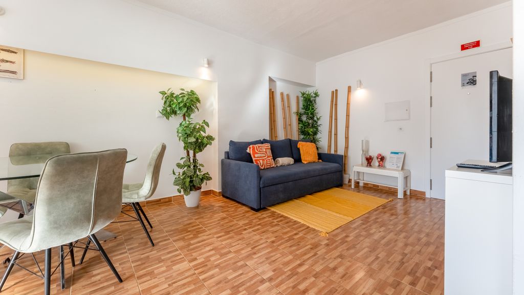 Praia da Rocha Apartment by LovelyStay