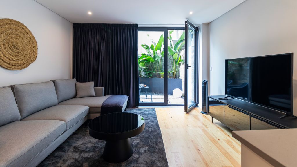 Premium 2BR Flat near Santa Catarina by LovelyStay