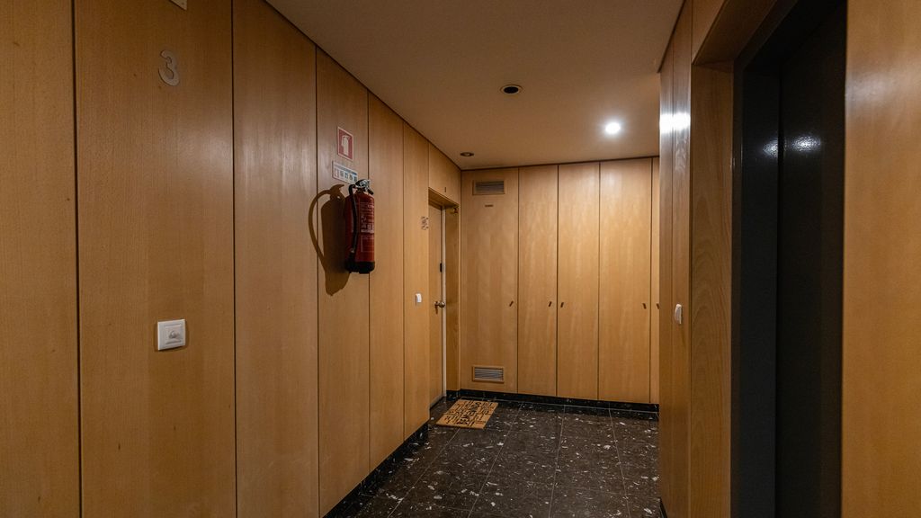 Charm 3BDR Apartment W/Balcony by LovelyStay