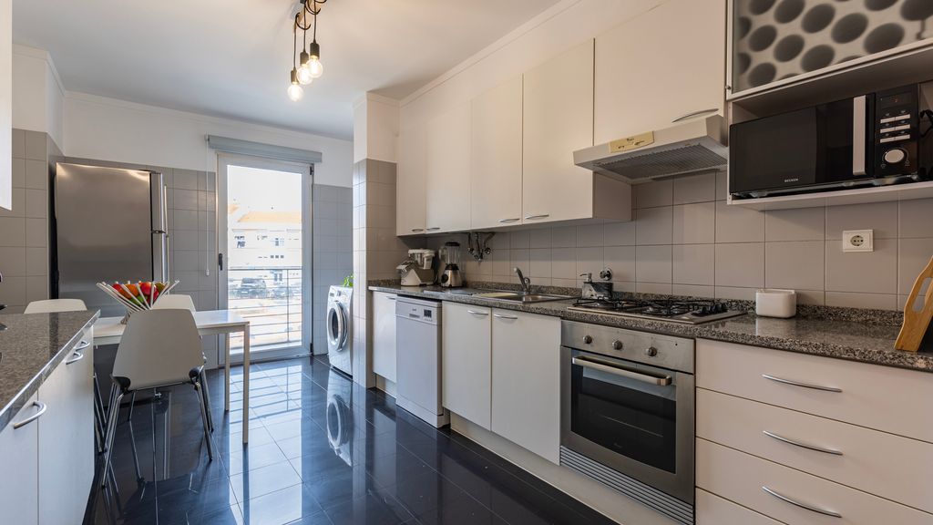 Charm 3BDR Apartment W/Balcony by LovelyStay