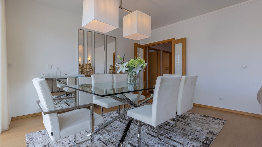 Charm 3BDR Apartment W/Balcony by LovelyStay