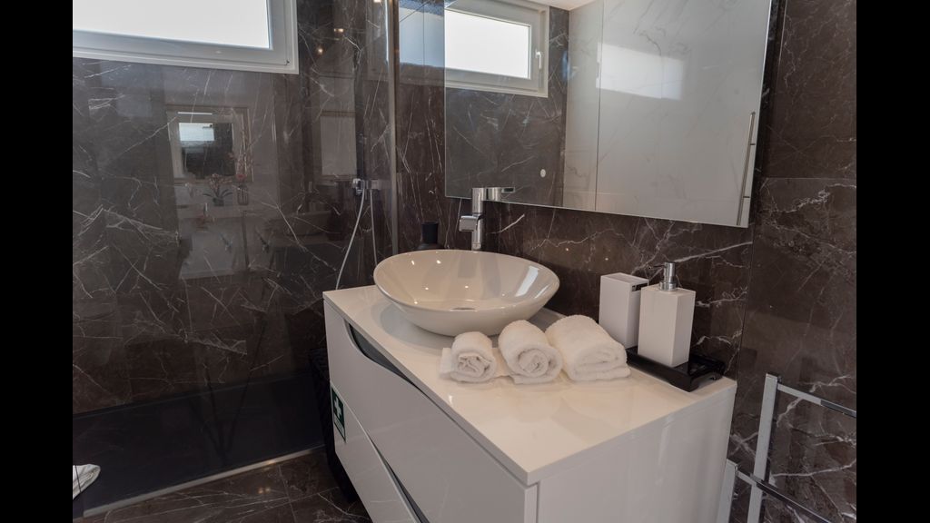 Amazing Sintra: Private Pool & Views by LovelyStay