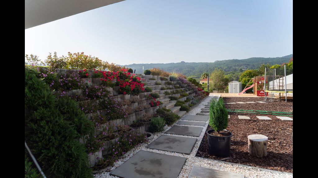 Amazing Sintra: Private Pool & Views by LovelyStay