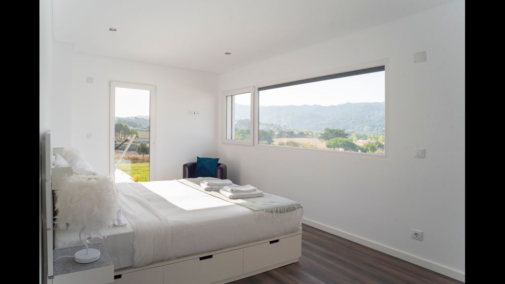 Amazing Sintra: Private Pool & Views by LovelyStay