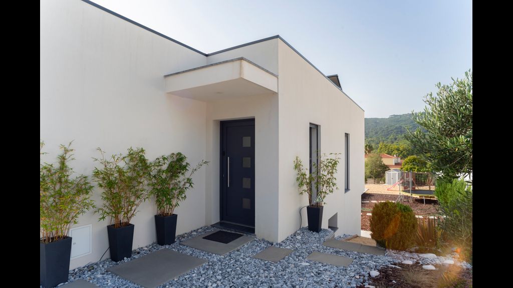 Amazing Sintra: Private Pool & Views by LovelyStay