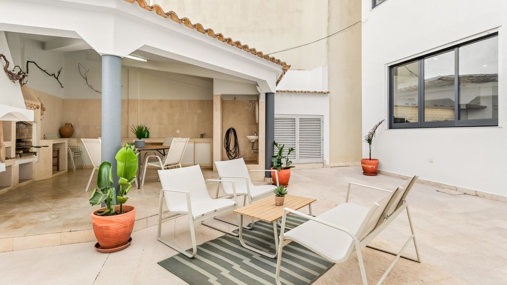 Loulé Sunny Retreat 1 by LovelyStay