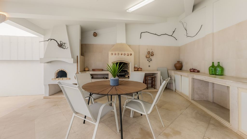 Loulé Sunny Retreat 1 by LovelyStay