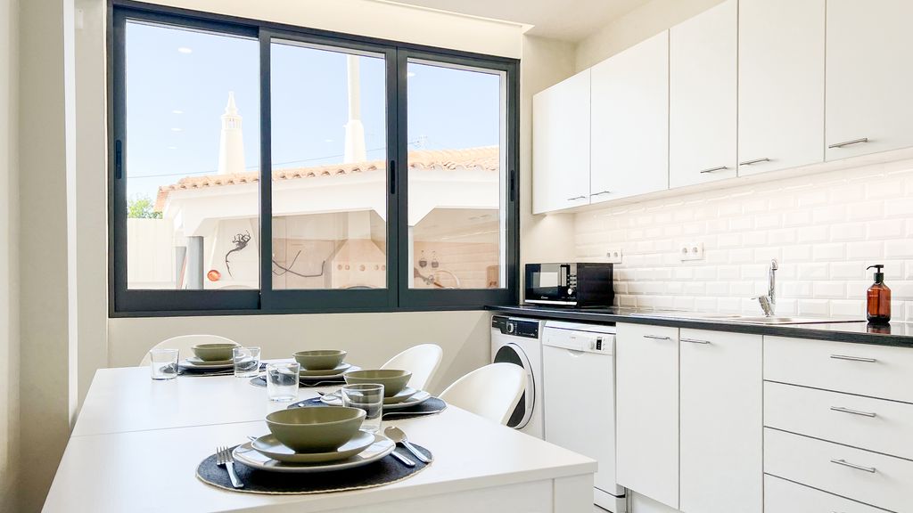 Loulé Sunny Retreat 1 by LovelyStay