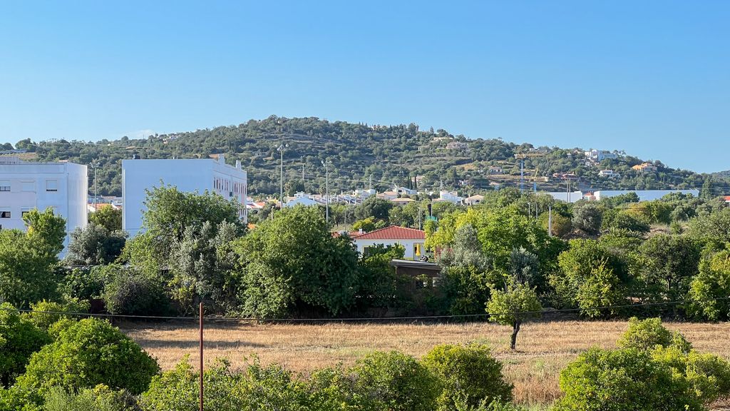 Loulé Sunny Retreat 3 by LovelyStay