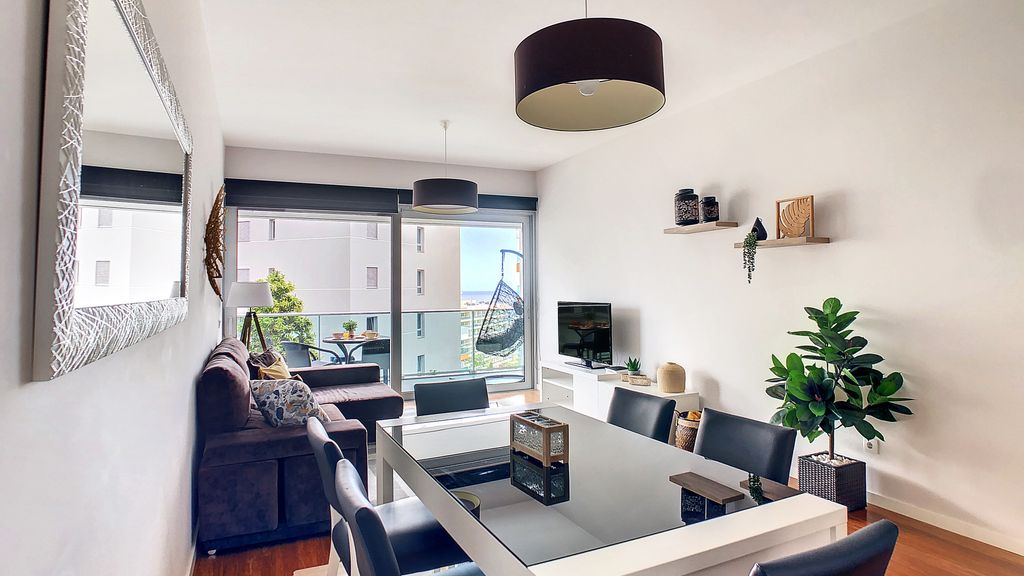 Alameda Apartment by LovelyStay