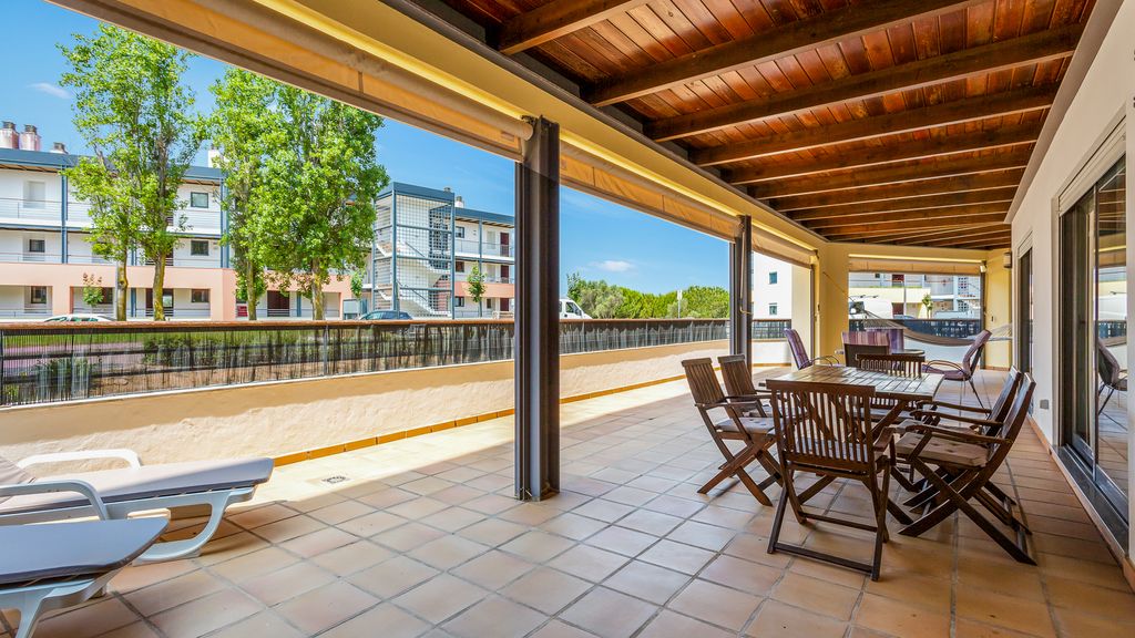 Wonderful Flat W/ Big Patio by LovelyStay