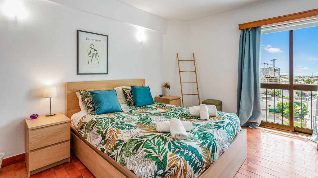 Peaceful Flat in Lagos by LovelyStay