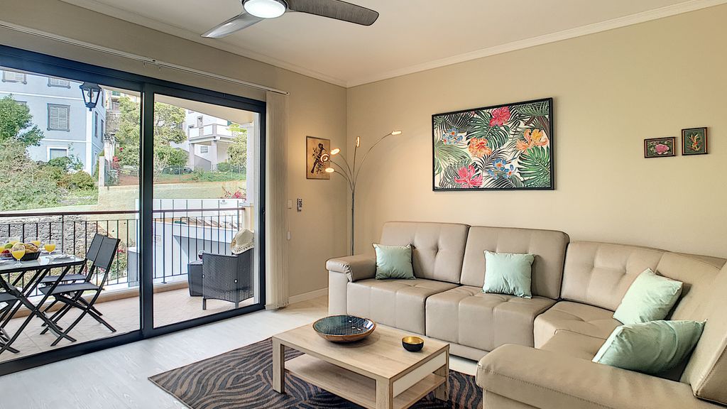 Apartment Lotus by LovelyStay