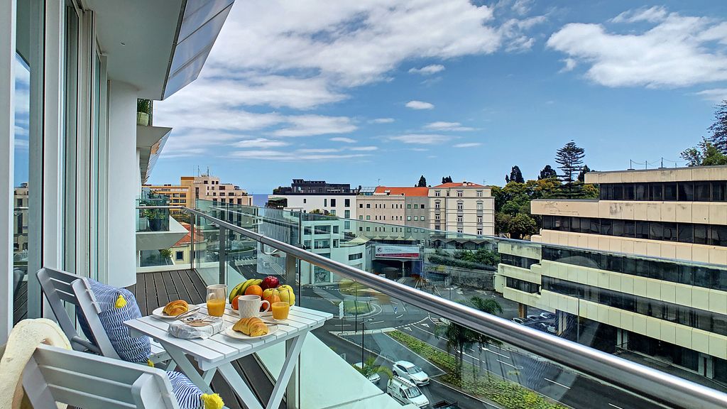 Apartment Sunniva by LovelyStay