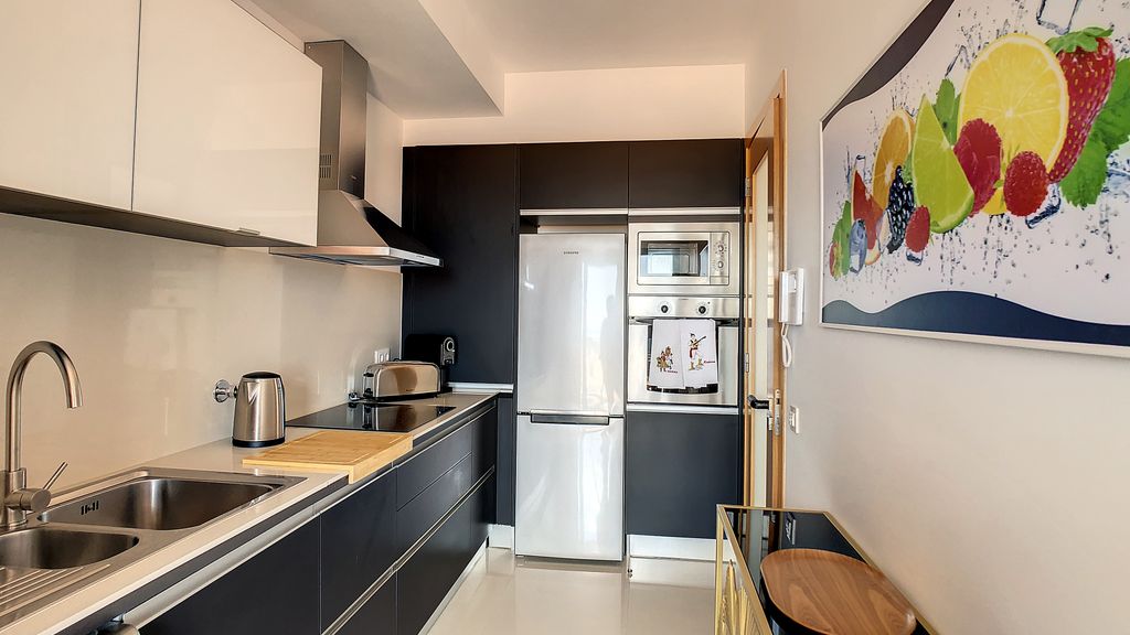 Arigato Apartment by LovelyStay