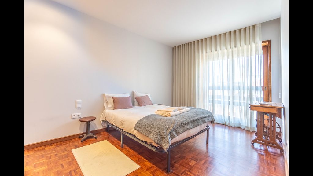 Portus Cale by LovelyStay