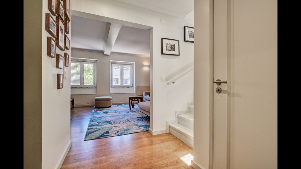 Comfortable Town House in Quiet Area by LovelyStay