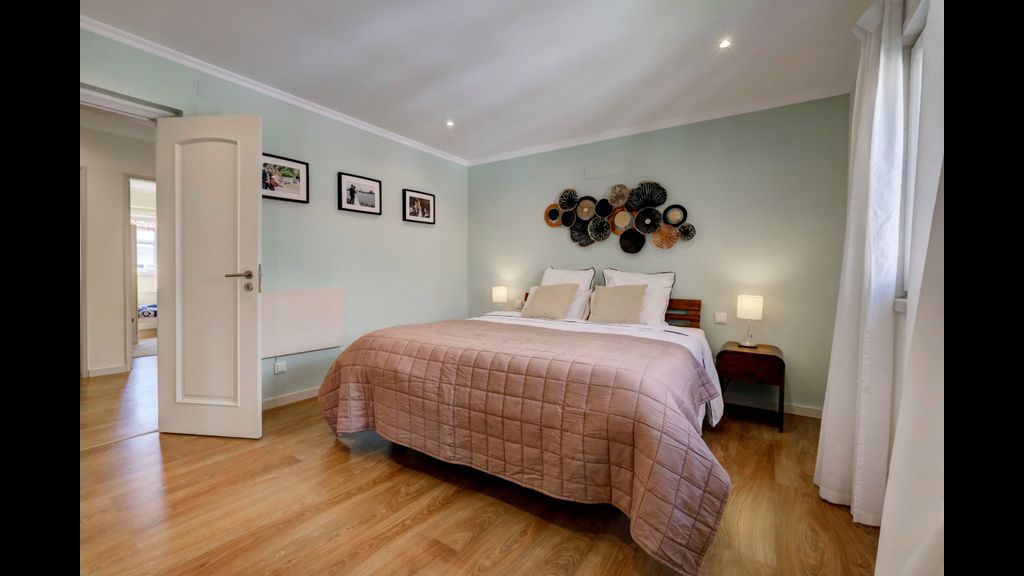 Comfortable Town House in Quiet Area by LovelyStay