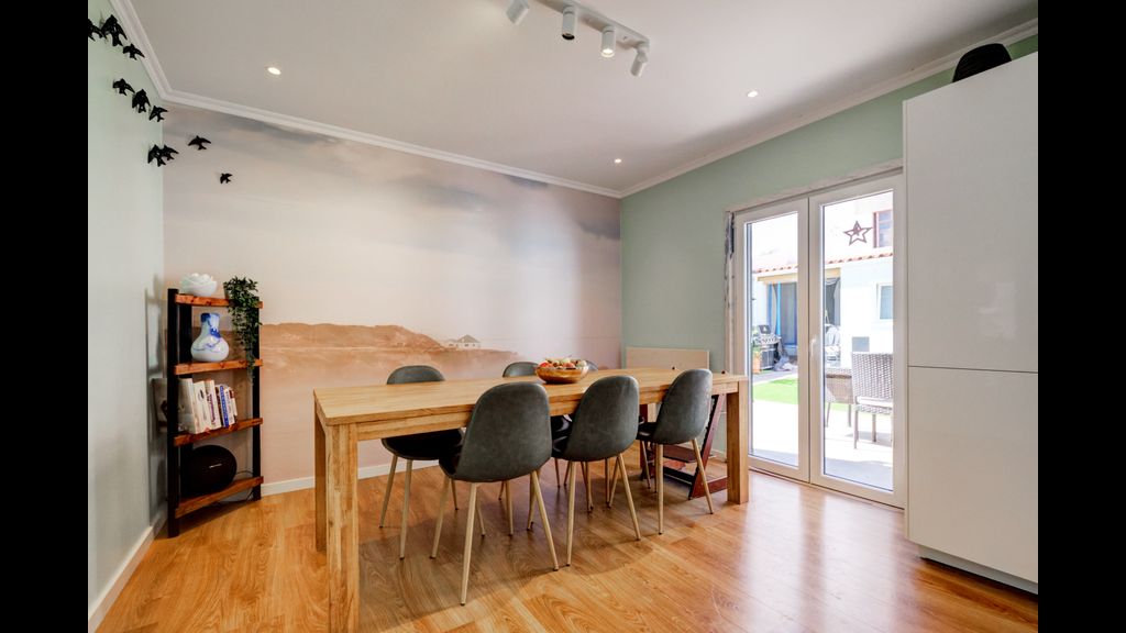 Comfortable Town House in Quiet Area by LovelyStay