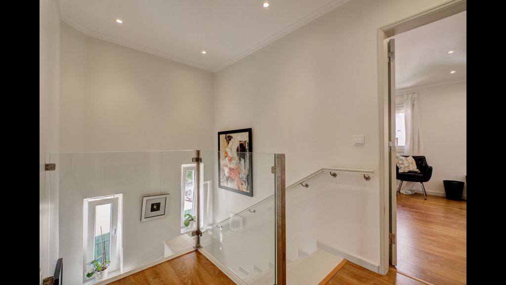 Comfortable Town House in Quiet Area by LovelyStay