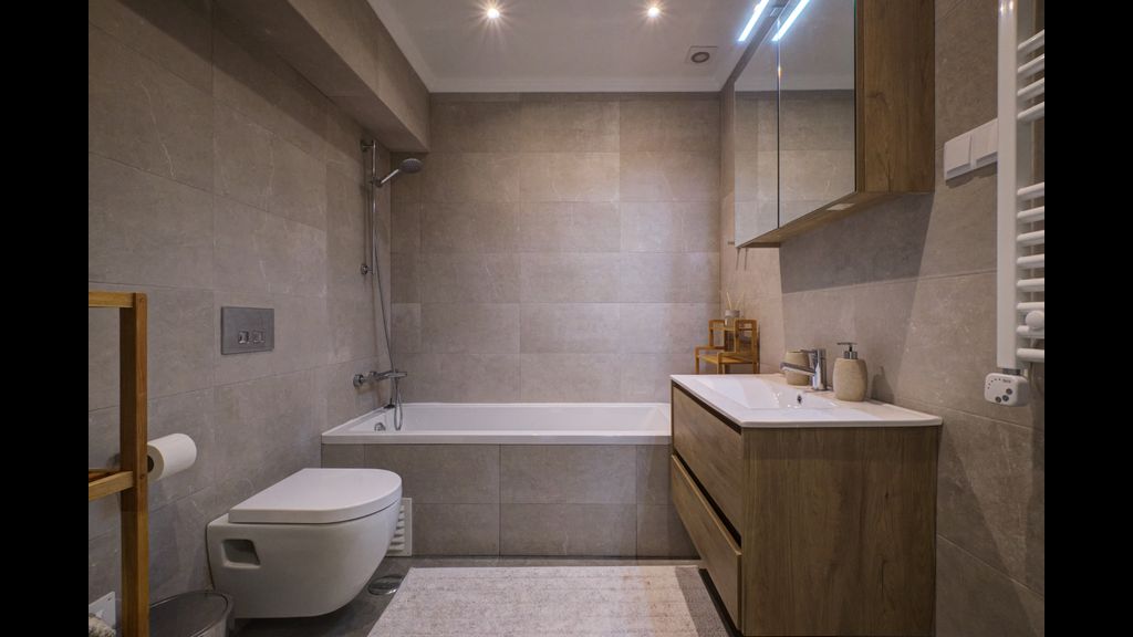 Comfortable Town House in Quiet Area by LovelyStay