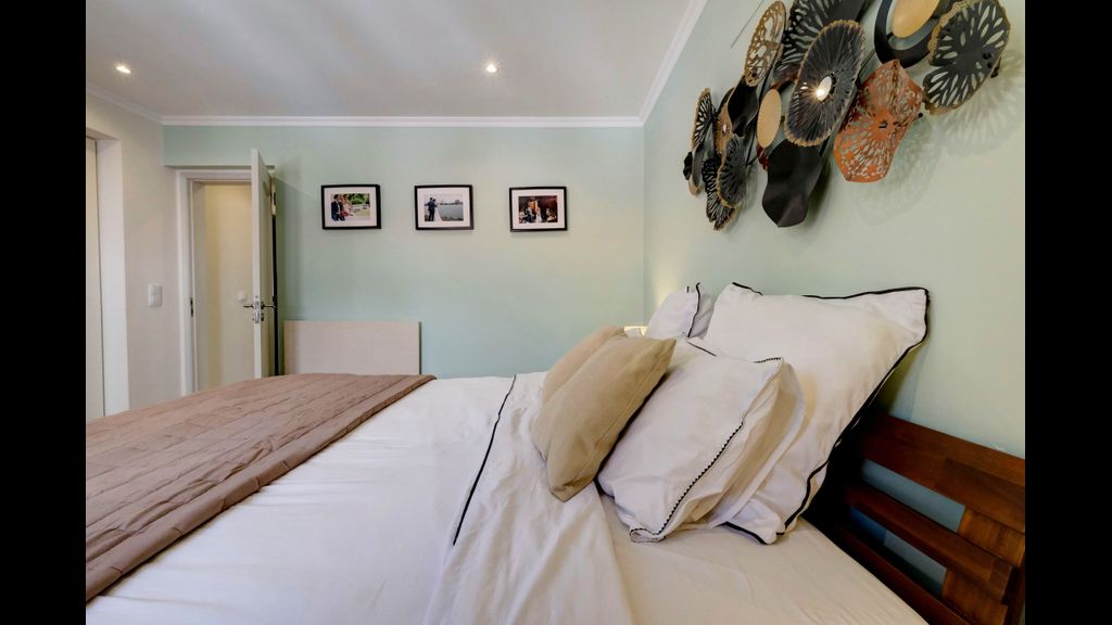 Comfortable Town House in Quiet Area by LovelyStay