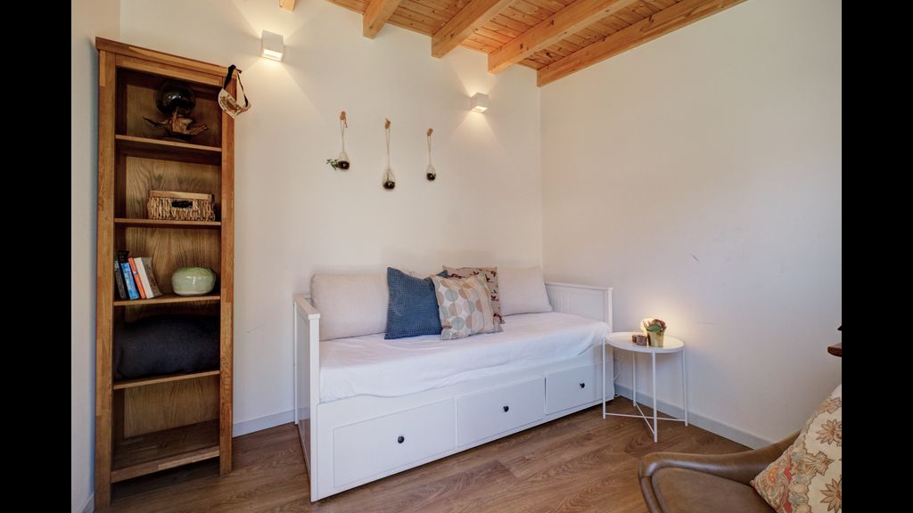 Comfortable Town House in Quiet Area by LovelyStay
